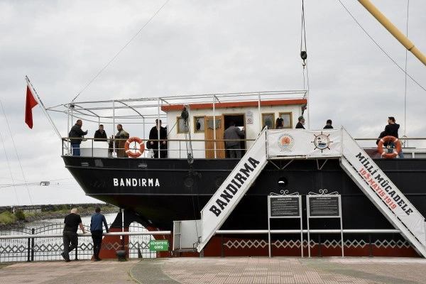 19 Mayıs'ın 106. yılı: Kurtuluş Meşalesi Samsun'da Yandı - Resim 15