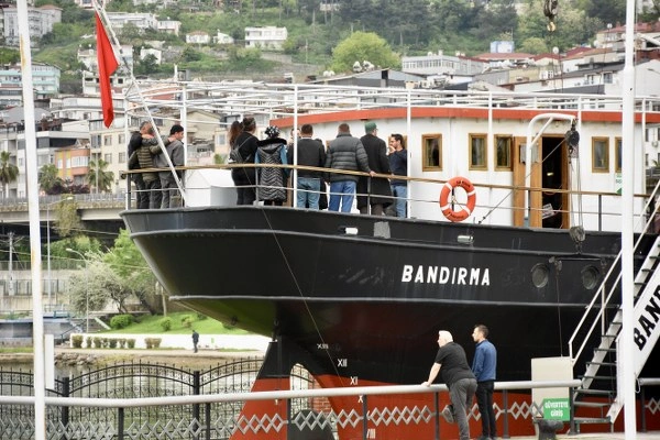 19 Mayıs'ın 106. yılı: Kurtuluş Meşalesi Samsun'da Yandı - Resim 16