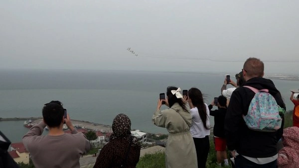 Türk Yıldızları ve SOLOTÜRK Samsun Semalarında - Resim 3