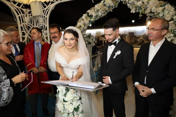 Sümeyye ve Mücahit  Mutluluğa Yelken Açtı - Resim 39