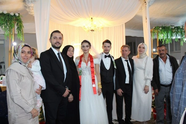  Sümeyye & Mücahit'e Dillere Destan Köy Düğünü - Resim 6