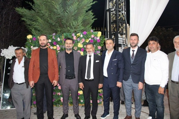  Sümeyye & Mücahit'e Dillere Destan Köy Düğünü - Resim 13