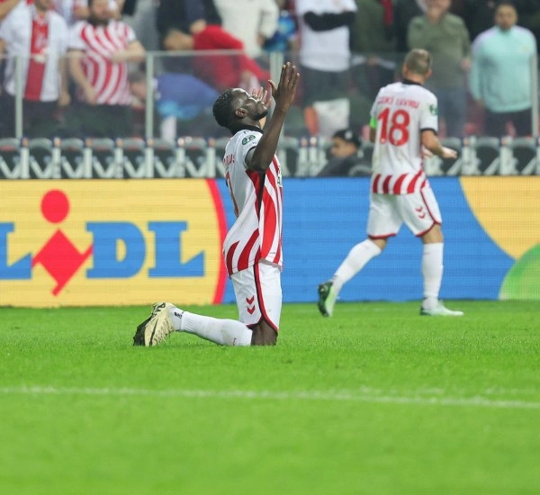Samsunspor: 3 - Dinamo Kiev: 0 (Foto Galeri) - Resim 60