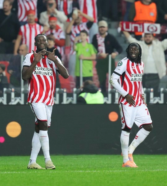 Samsunspor: 3 - Dinamo Kiev: 0 (Foto Galeri) - Resim 61