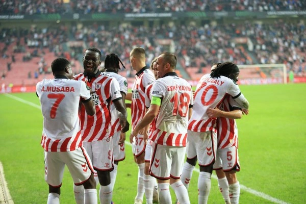 Samsunspor: 3 - Dinamo Kiev: 0 (Foto Galeri) - Resim 3