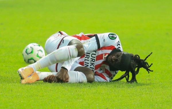 Samsunspor: 3 - Dinamo Kiev: 0 (Foto Galeri) - Resim 8