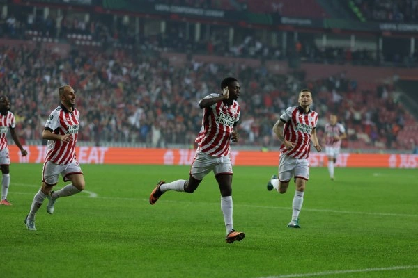 Samsunspor: 3 - Dinamo Kiev: 0 (Foto Galeri) - Resim 29