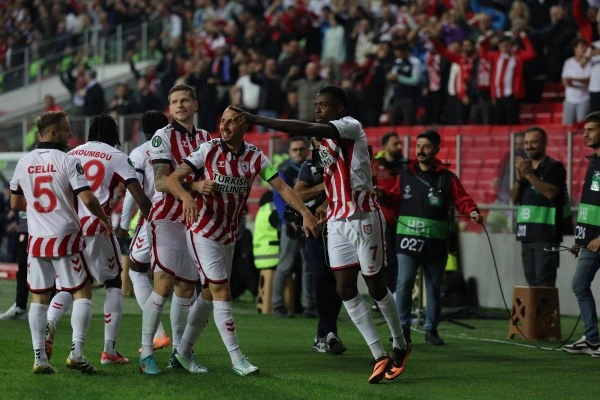 Samsunspor: 3 - Dinamo Kiev: 0 (Foto Galeri) - Resim 32
