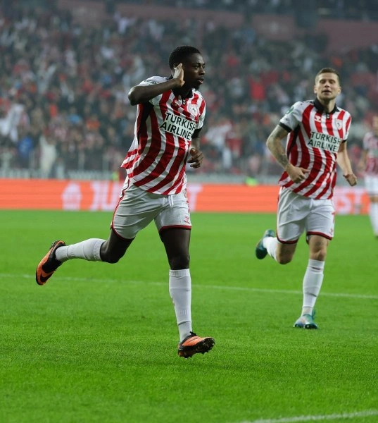 Samsunspor: 3 - Dinamo Kiev: 0 (Foto Galeri) - Resim 45