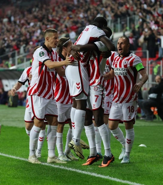 Samsunspor: 3 - Dinamo Kiev: 0 (Foto Galeri) - Resim 50