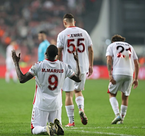 Samsunspor: 3 - Hamrun Spartans: 0 (Foto Galeri) - Resim 5