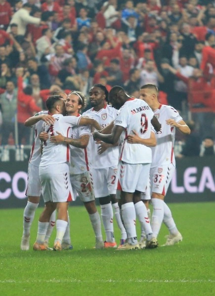 Samsunspor: 3 - Hamrun Spartans: 0 (Foto Galeri) - Resim 7