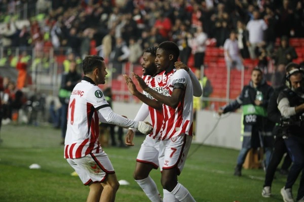 Samsunspor: 1 - AEK Atina: 2 (Foto Galeri) - Resim 18
