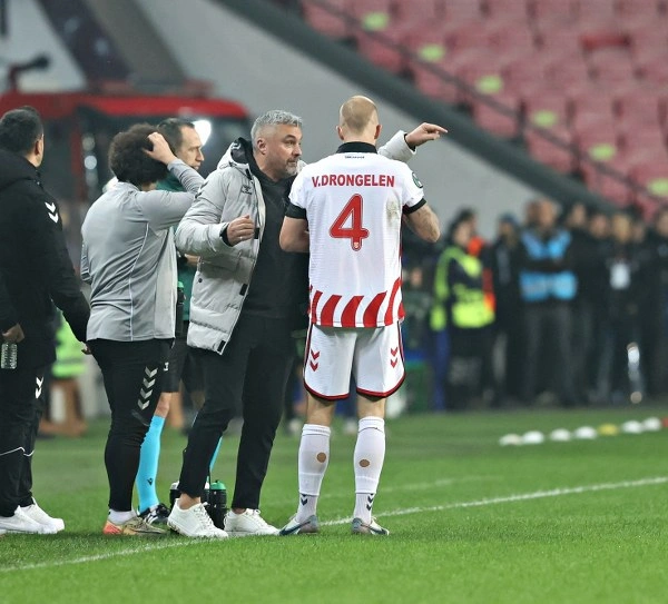 Samsunspor: 1 - AEK Atina: 2 (Foto Galeri) - Resim 24