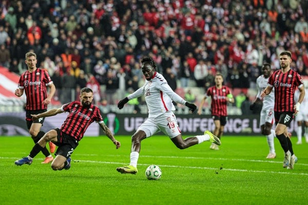 Samsunspor: 4 - KF Shkendija: 0 (Foto Galeri) - Resim 56