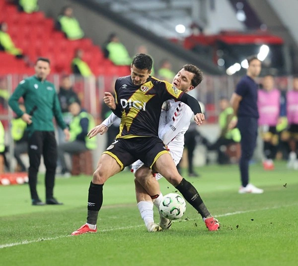 Samsunspor: 1 - Rayo Vallecano: 3 (Foto Galeri) - Resim 43