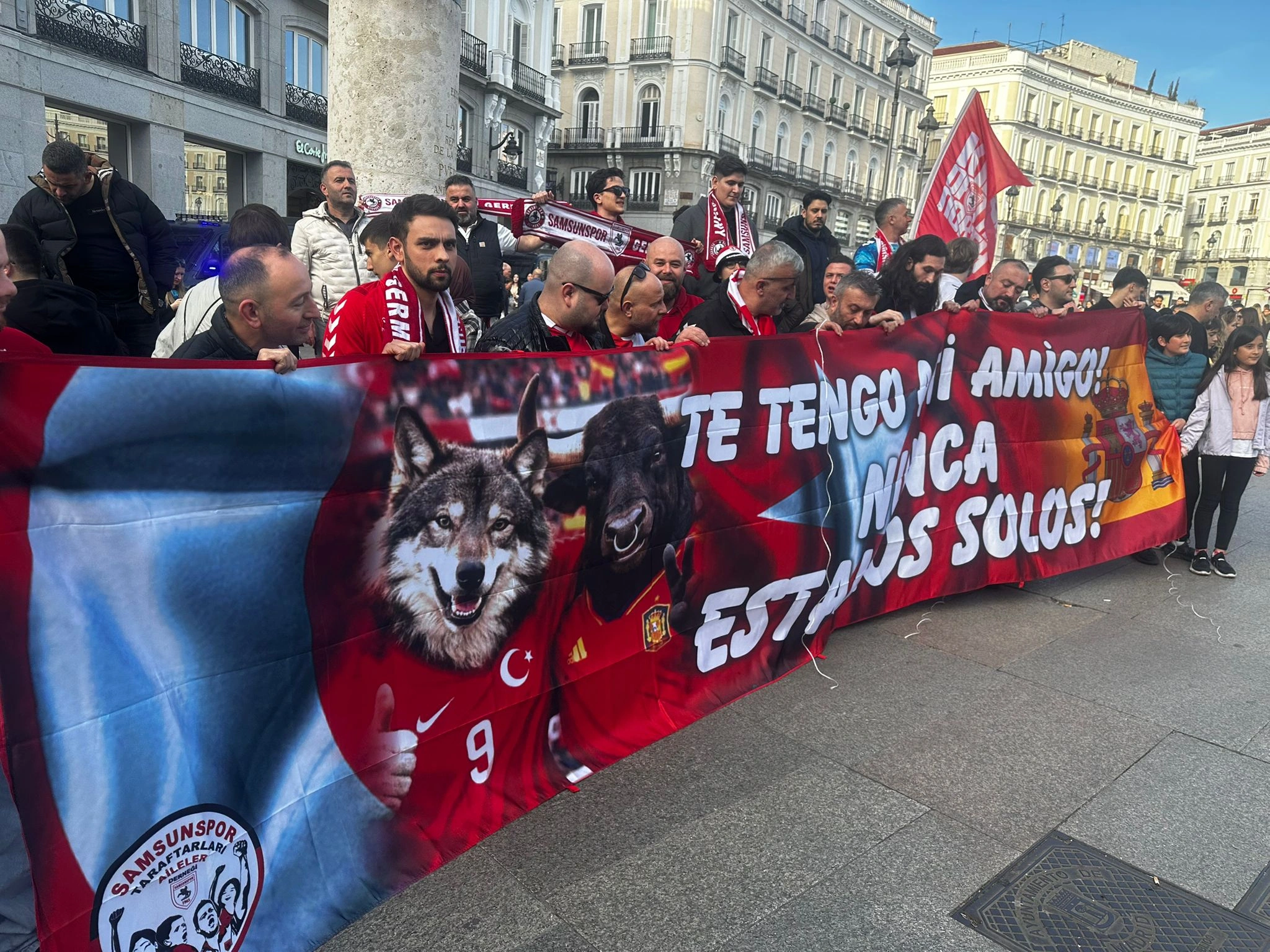 Madrid'de Samsunspor Rüzgarı! Taraftar Şov Yaptı - Resim 13