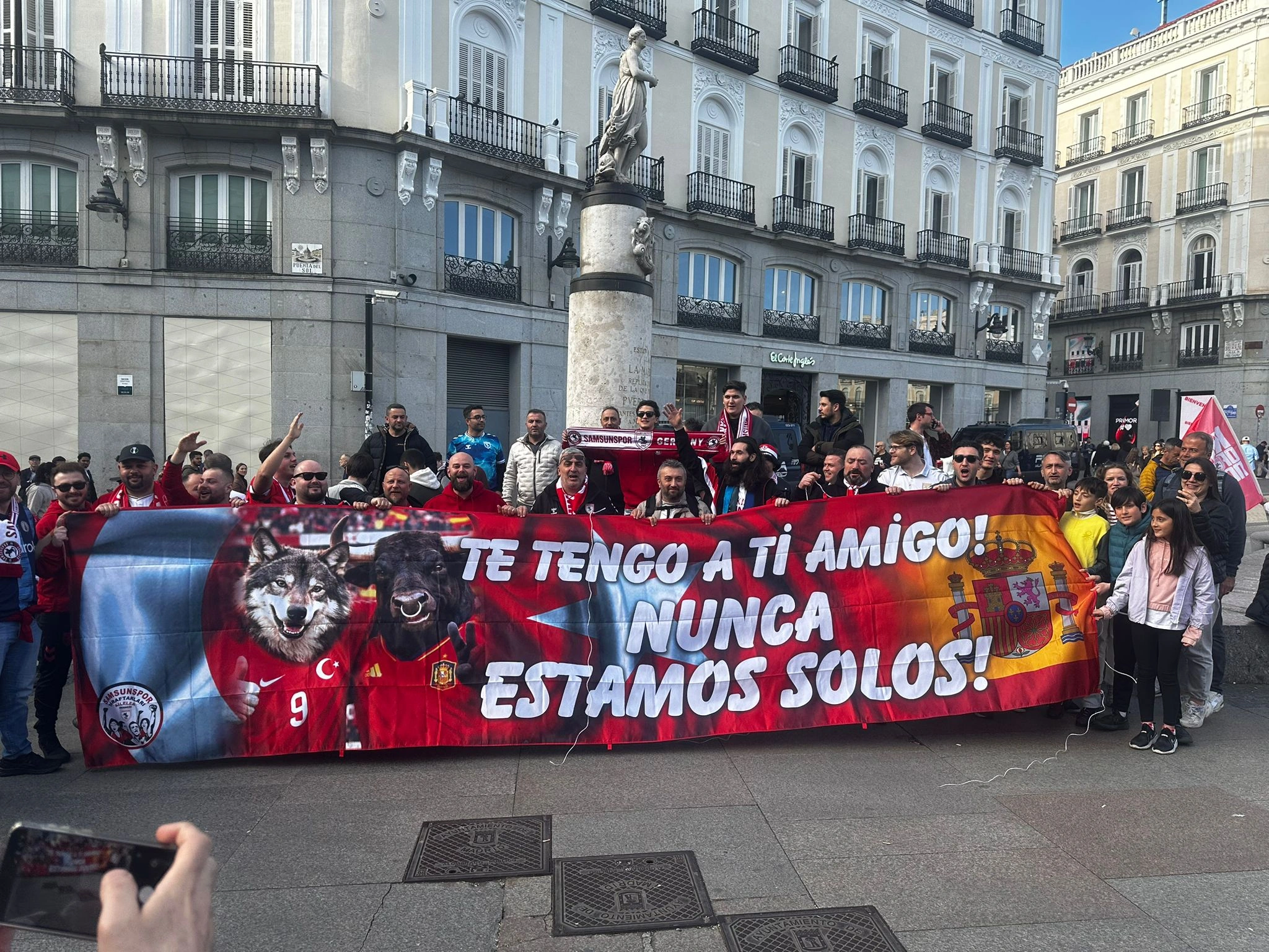 Madrid'de Samsunspor Rüzgarı! Taraftar Şov Yaptı - Resim 14