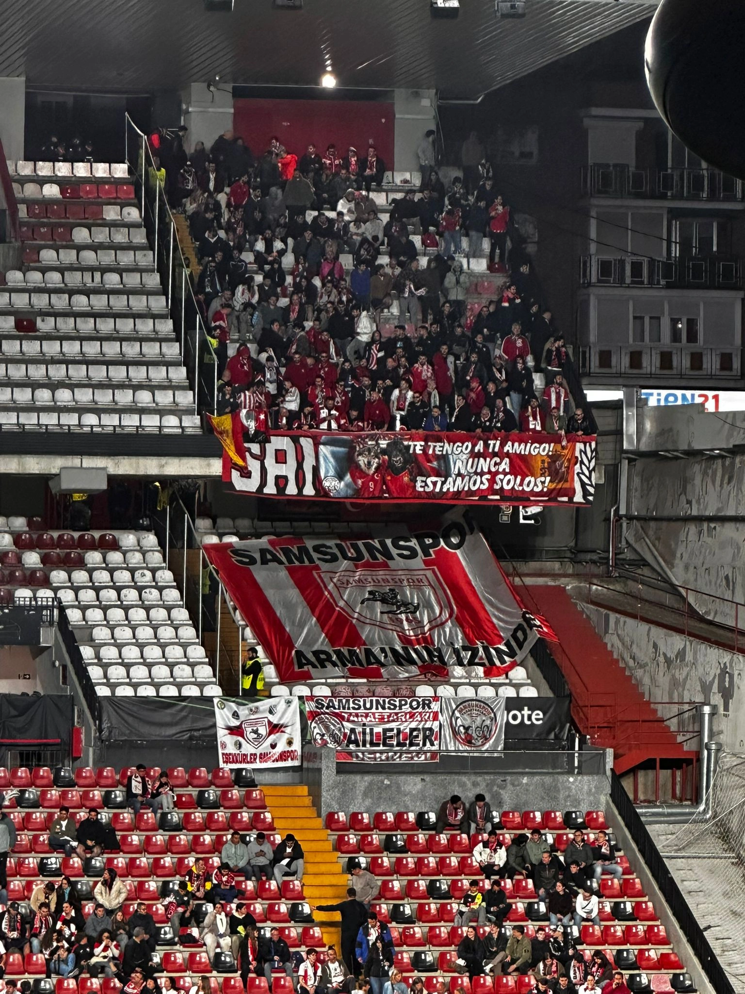 Madrid'de Samsunspor Rüzgarı! Taraftar Şov Yaptı - Resim 22