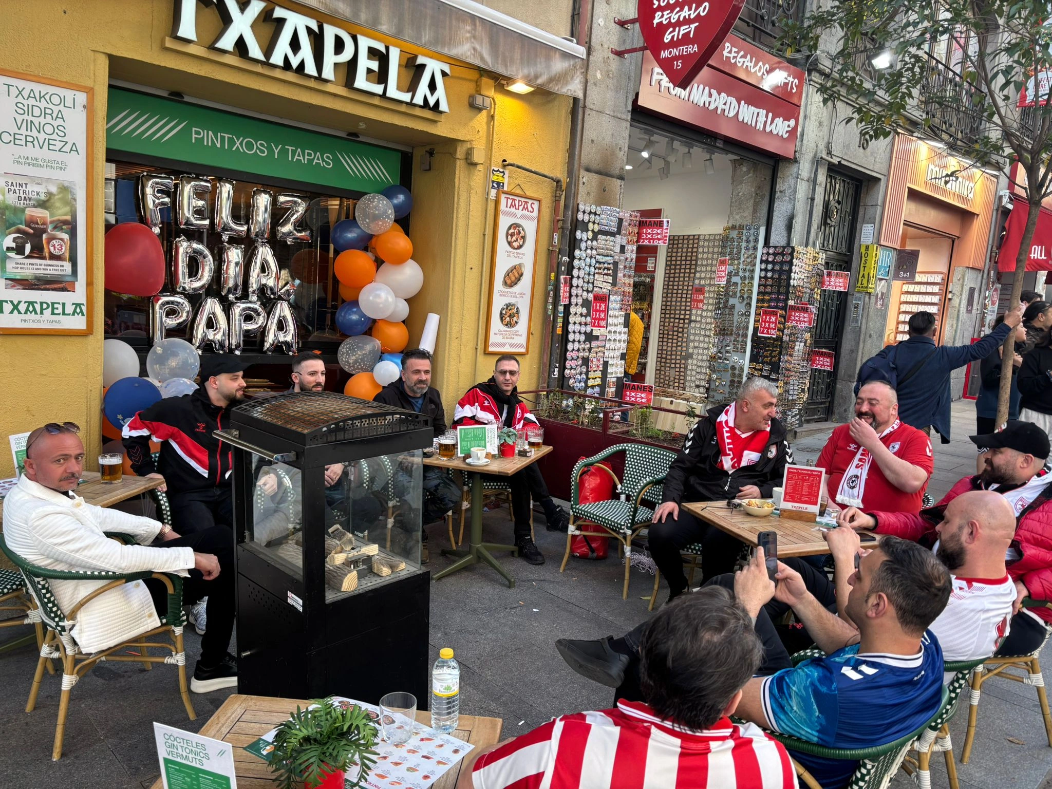 Madrid'de Samsunspor Rüzgarı! Taraftar Şov Yaptı - Resim 24