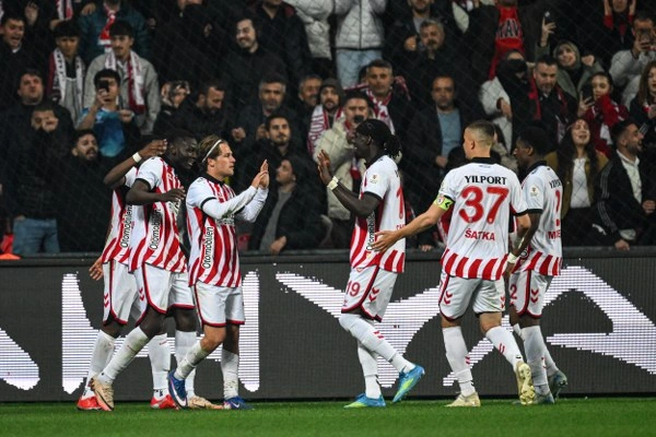 Samsunspor: 4 - Galatasaray: 1 (Foto Galeri) - Resim 53