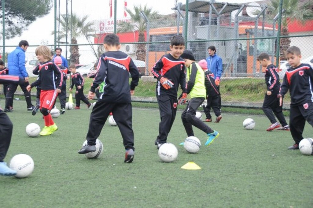 'Hedef Kimlik Sahibi Futbolcular' - Resim 1