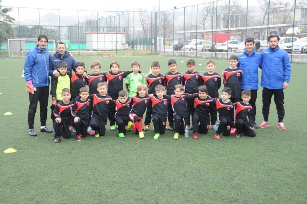 'Hedef Kimlik Sahibi Futbolcular' - Resim 2
