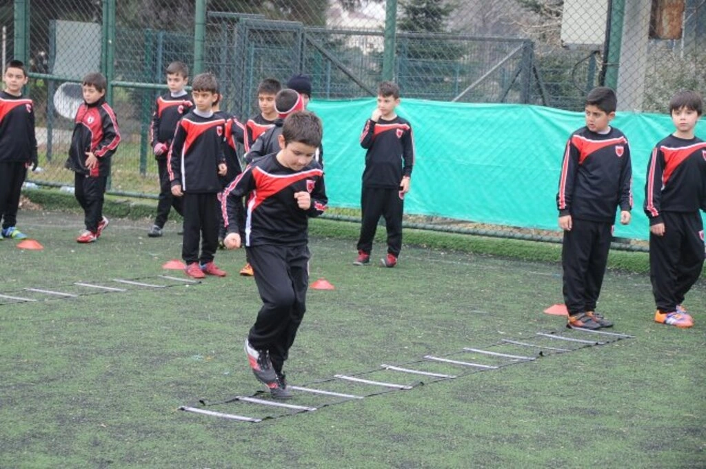 'Hedef Kimlik Sahibi Futbolcular' - Resim 6
