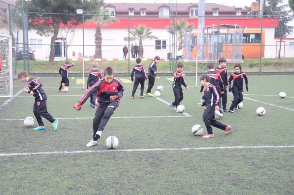 'Hedef Kimlik Sahibi Futbolcular' - Resim 8