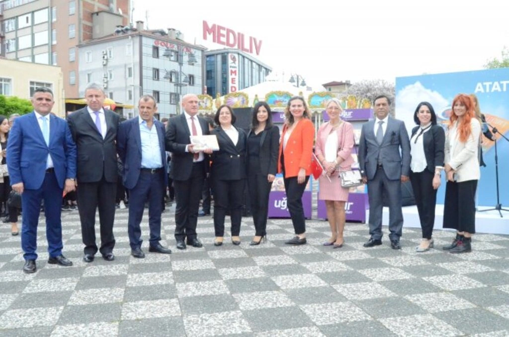 Uğur'lu öğrencilerin "Atatürk sevgisi" kitaba dönüştü - Resim 14
