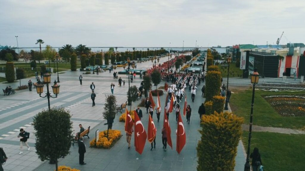 Uğur'lu öğrencilerin "Atatürk sevgisi" kitaba dönüştü - Resim 26
