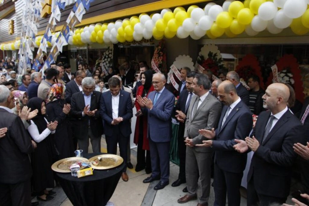 Terme'de İstikbal Mobilya'ya görkemli açılış - Resim 1