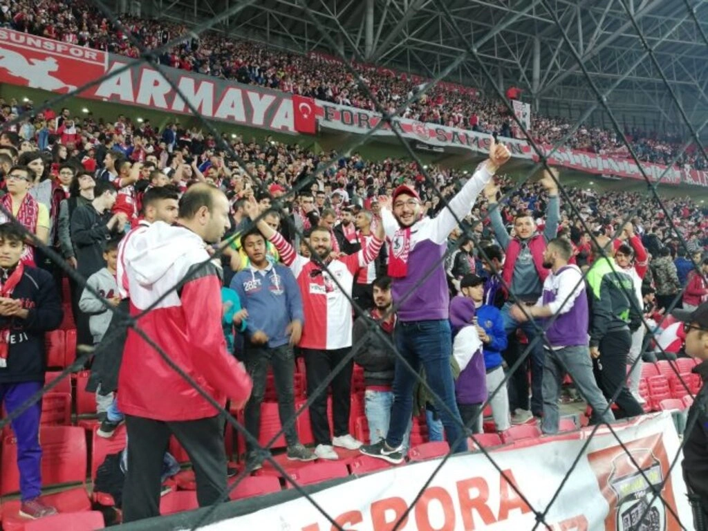 Her Şey Çok Güzel Başlamıştı - Resim 7