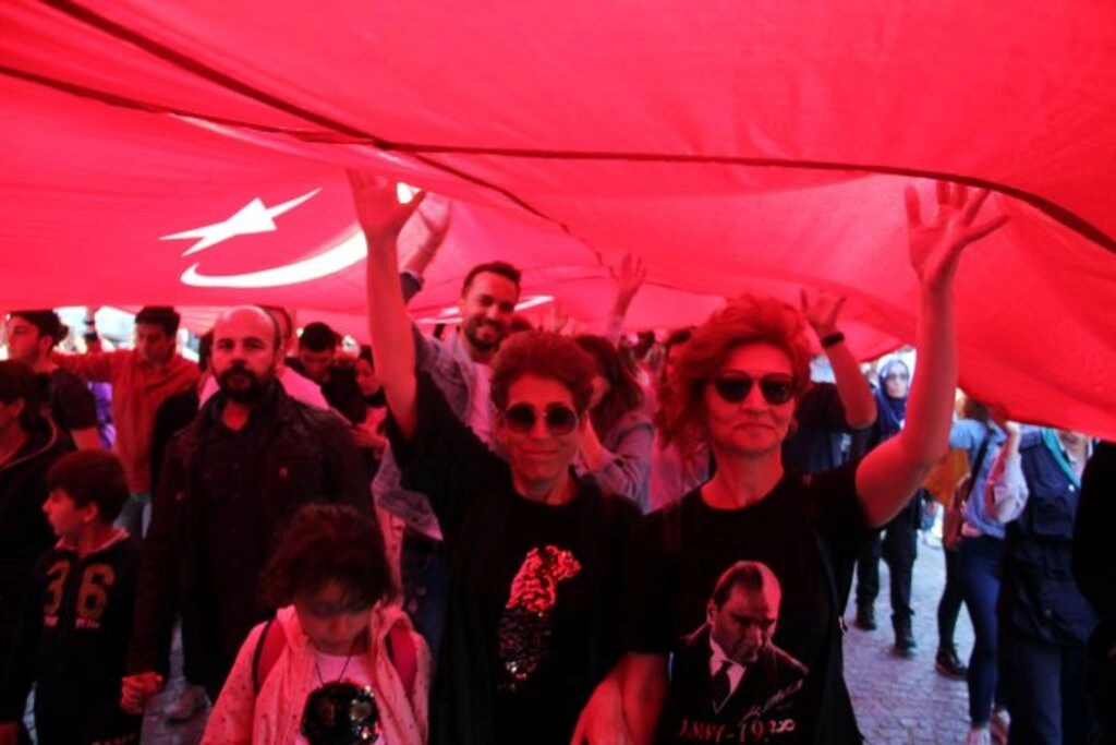 19 Mayıs Atatürk'ü Anma, Gençlik ve Spor Bayramı'ndan Geriye Kalanlar... - Resim 75