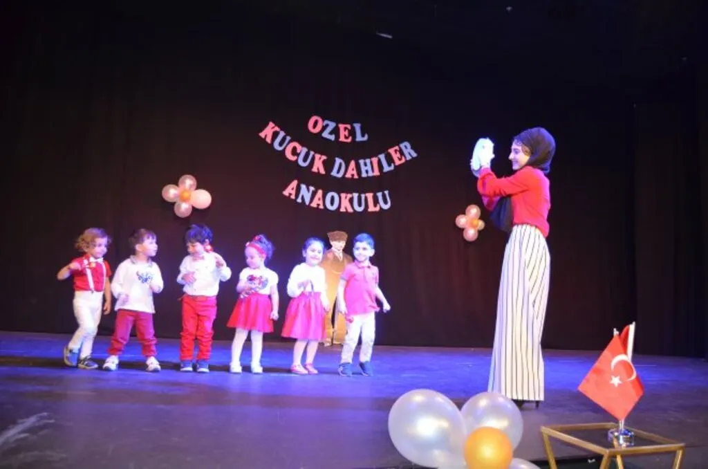 Küçük Dahiler'de mezuniyet coşkusu - Resim 9