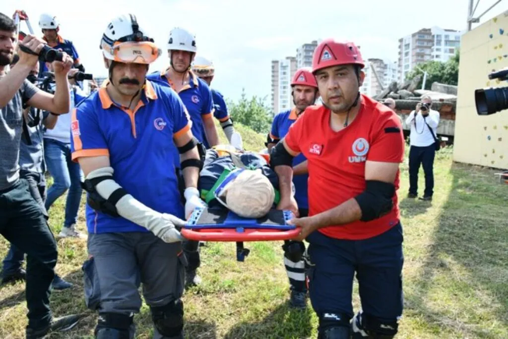 Samsun'da Gerçeğini Aratmayan Tatbikat - Resim 7