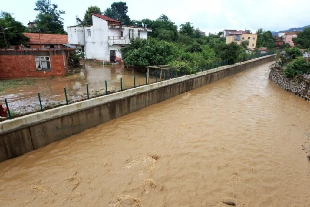 Samsun Terme'de Sel Felaketi - Resim 29
