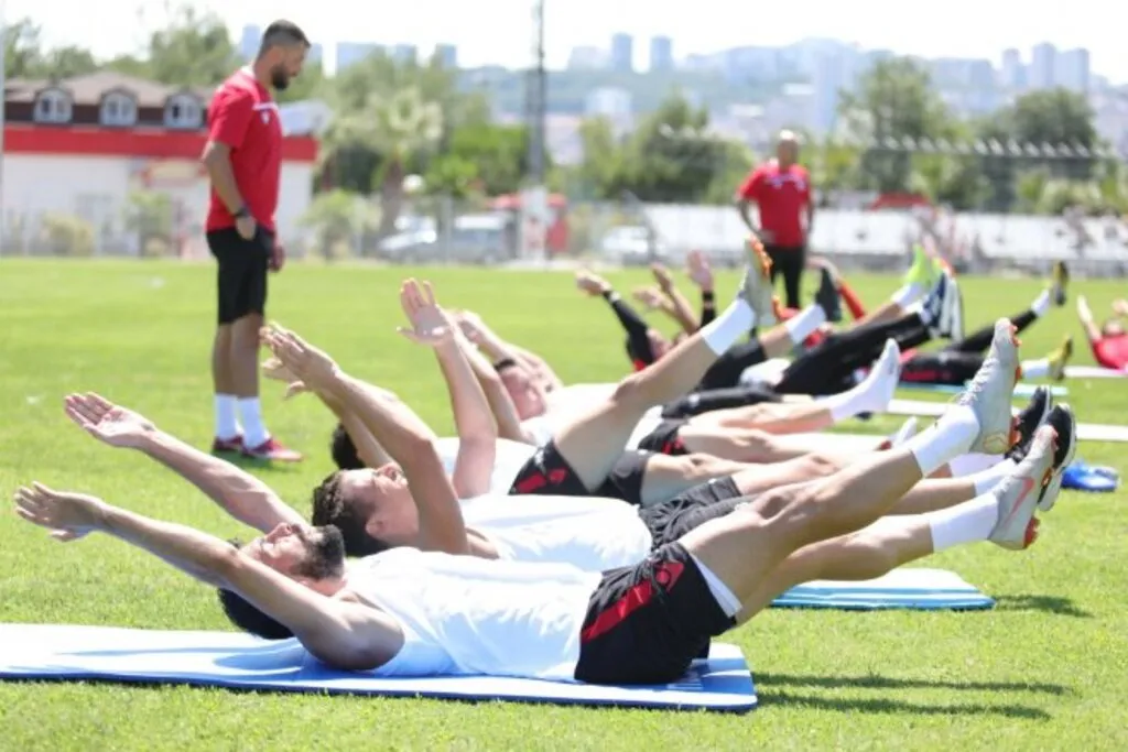 Samsunspor yeni sezon hazırlıklarını bugün yaptığı idmanla sürdürdü - Resim 7