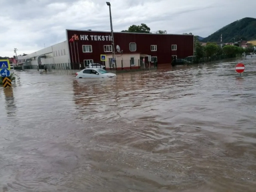 Samsun'da Sel Felaketi - Resim 1