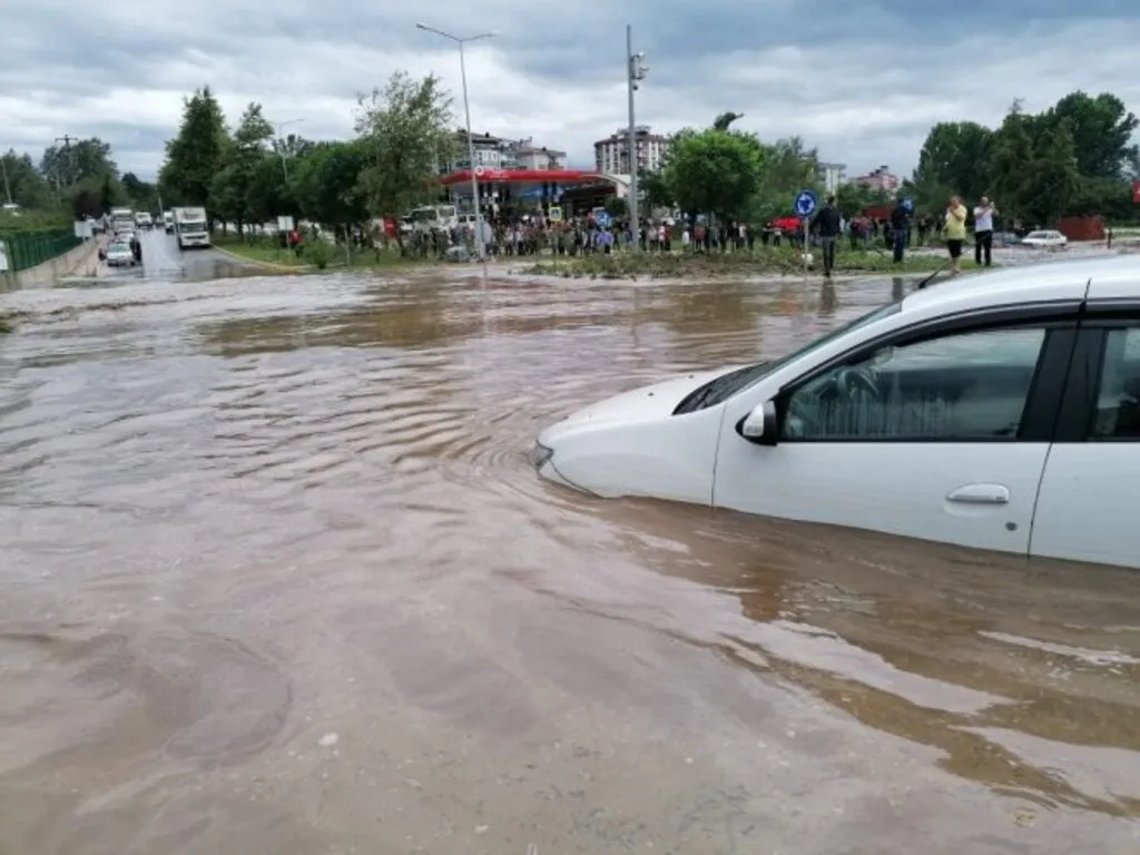 Samsun'da Sel Felaketi - Resim 3