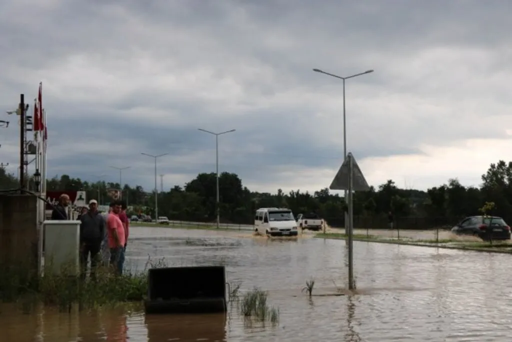 Samsun'da Sel Felaketi - Resim 10
