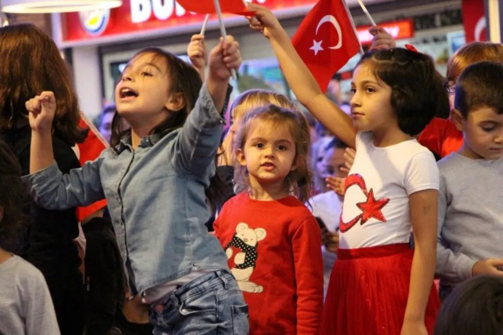 Askeri bandodan cumhuriyet konseri - Resim 7