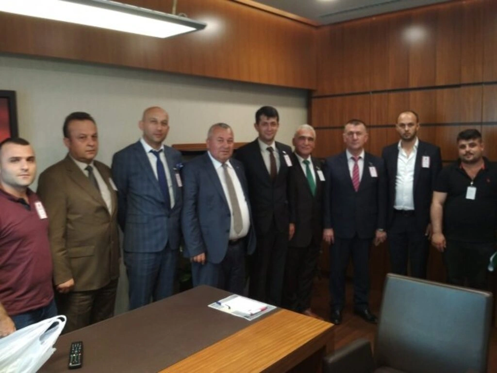 SAMSUN ZİRAAT ODALARI BAŞKANLARI TBMM'YE ÇIKARMA YAPTI - Resim 2