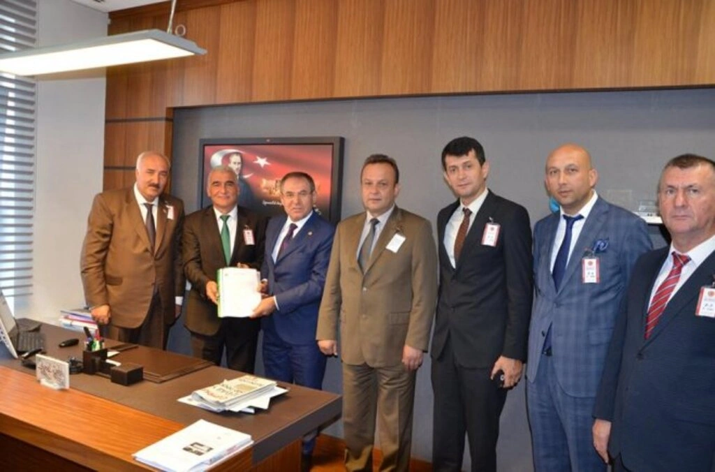 SAMSUN ZİRAAT ODALARI BAŞKANLARI TBMM'YE ÇIKARMA YAPTI - Resim 9