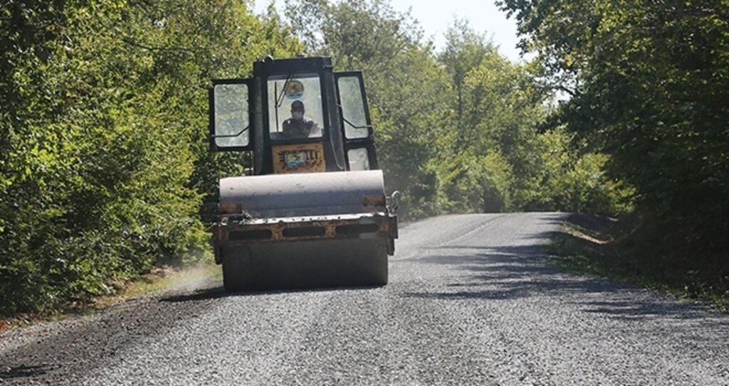 Atakum Belediyesi’nden kırsal mahallelere 113 bin metrekare yol