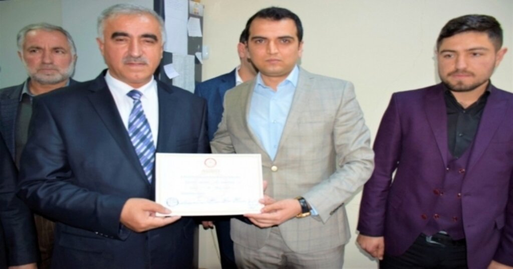 Bahceli Adeta Palu Ailesi Nden Cikmis Gibiler