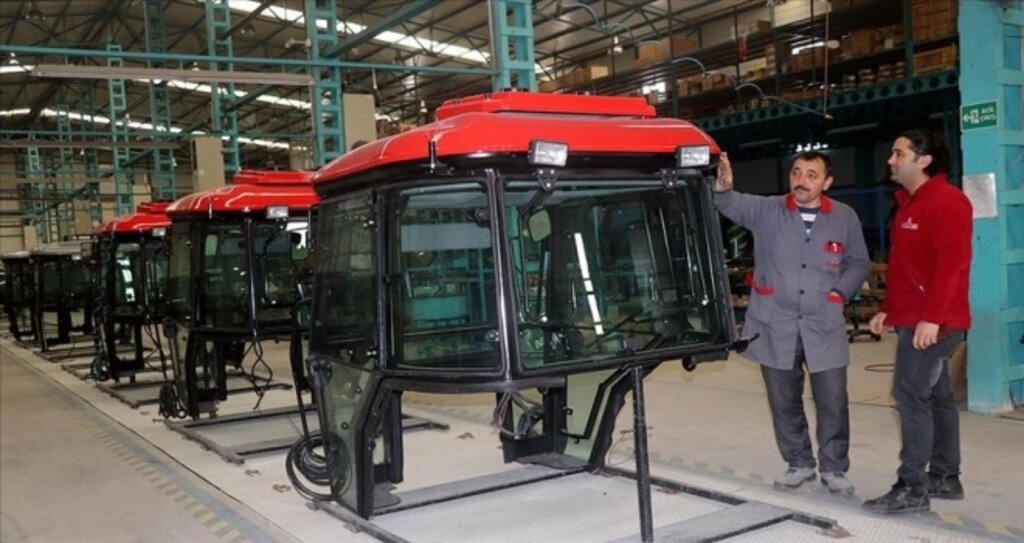 Amasya'dan 15 ülkeye traktör kabini ihracatı