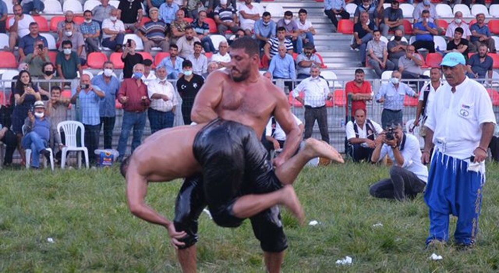 Karadeniz’in Kırkpınar’ı nefes kesti