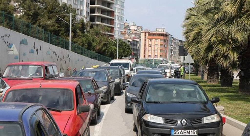Samsun’da trafiğe kayıtlı araç sayısı 1 ayda bin 651 adet arttı