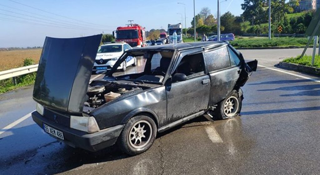 İki otomobil çarpıştı: 2 yaralı